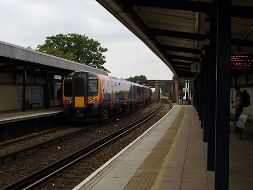 Barnes Bridge railway station